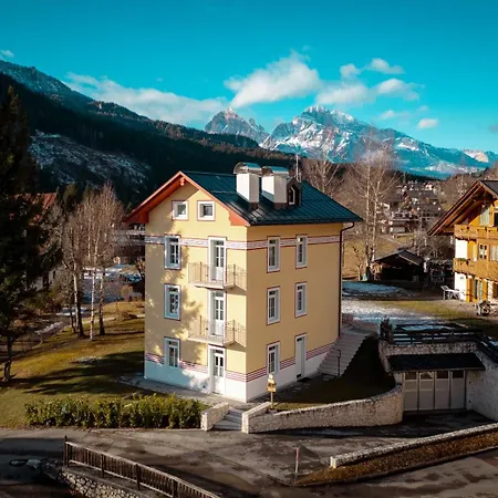 Vale E Schena Cortina 4 Posti Letto